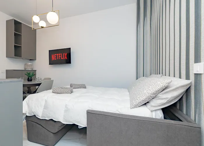 2co4 - Duomo - Modern - ميلان