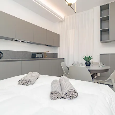 2co4 - Duomo - Modern - Apartamento